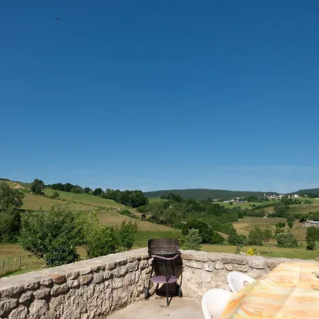Chez Florence Et Alain Nyaraló